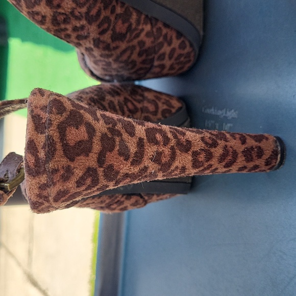 Wild Pair, heels, brown leopard - Picture 3 of 5